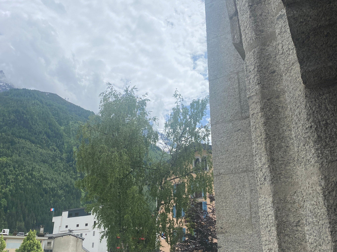 Eglise Saint Michel-霞慕尼必去景点