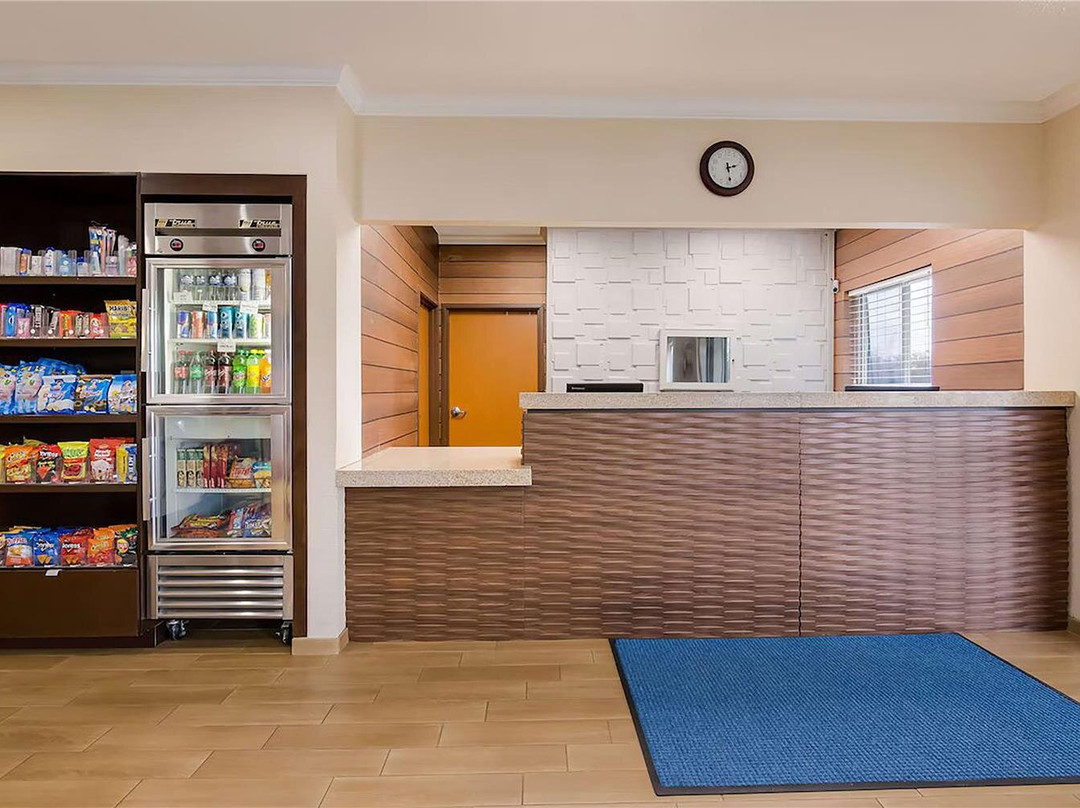 迈诺特费尔菲尔德客栈