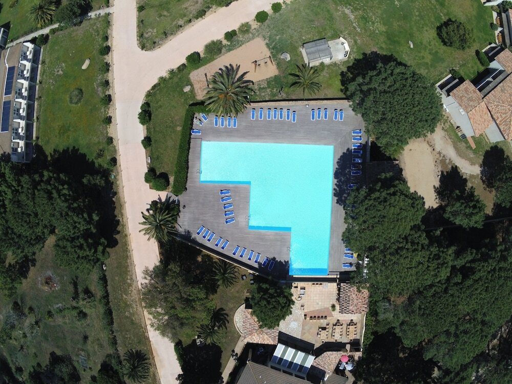 Plage de Cala Rossa-Lecci必去景点