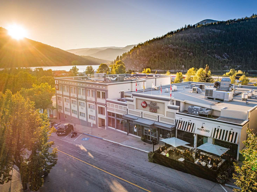 Best Western Plus Baker Street Inn主图