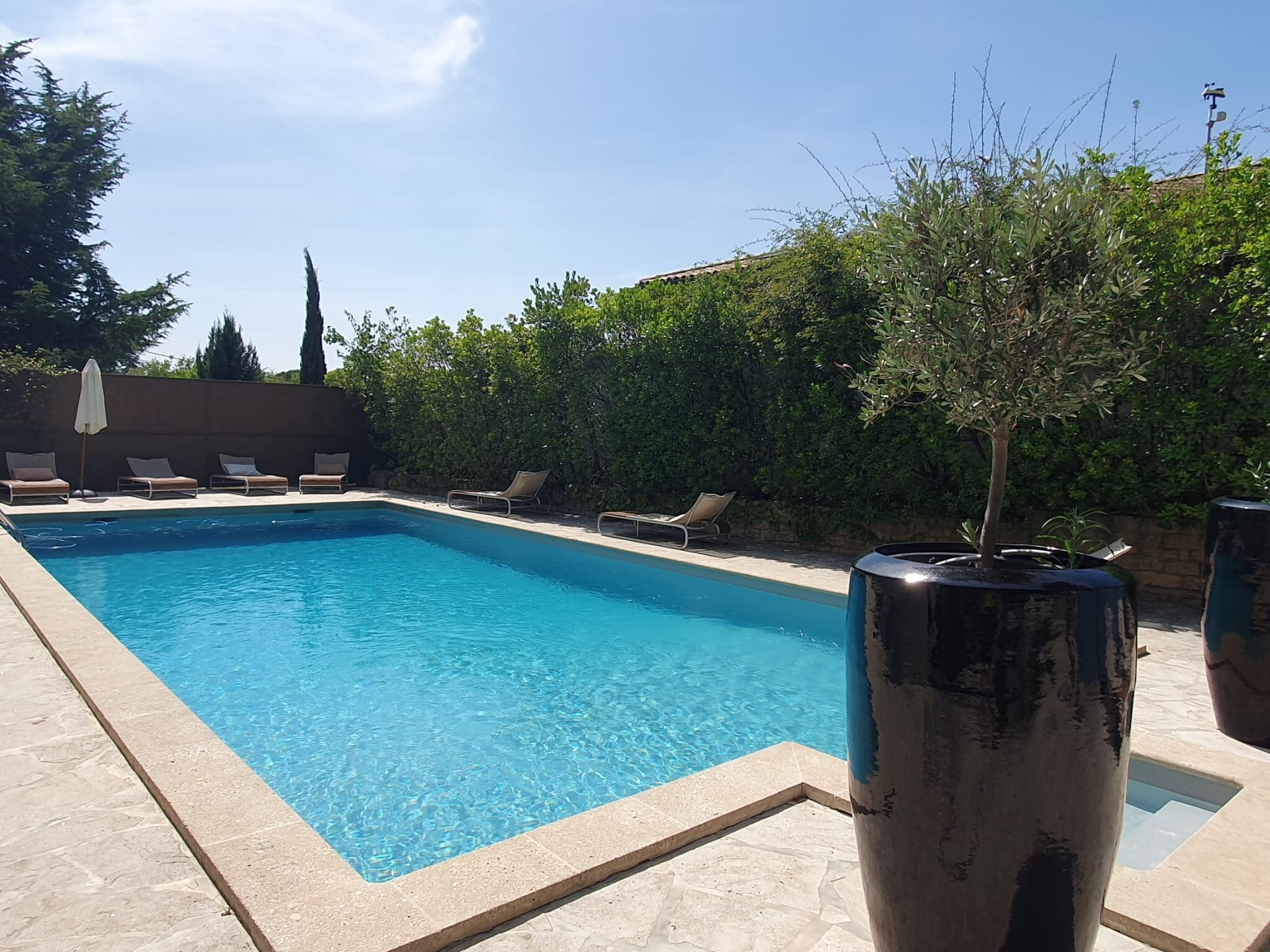 Logis Hôtel des Pins Rest. l'Esprit Jardin-官方