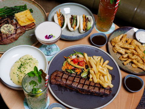 Varsity Lakes Tavern