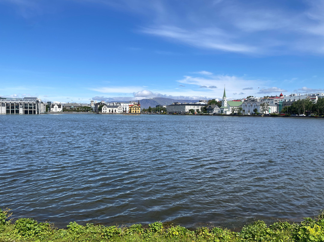 Lake Tjornin-雷克雅未克必去景点