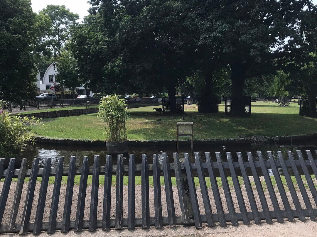 Hertenkamp-Bergen必去景点