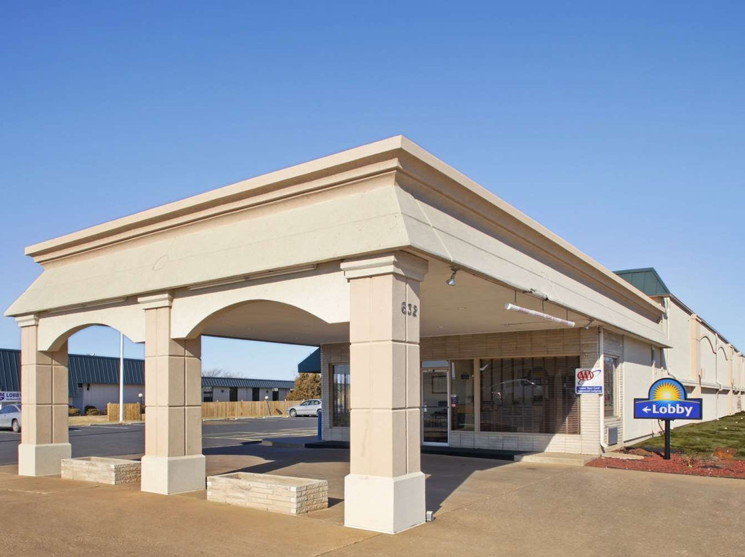 Days Inn By Wyndham Salina South