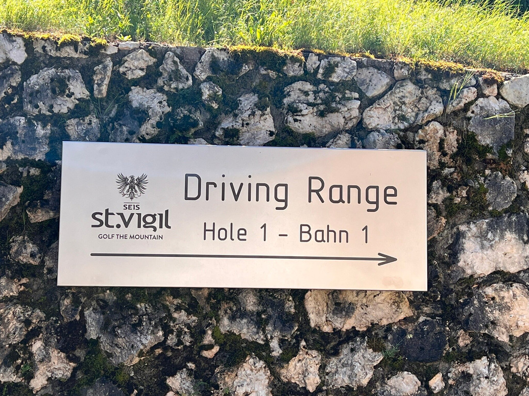 Golf St. Vigil Seis-卡斯特尔罗托必去景点