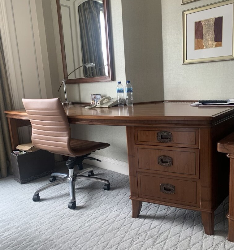 香格里拉酒店主图