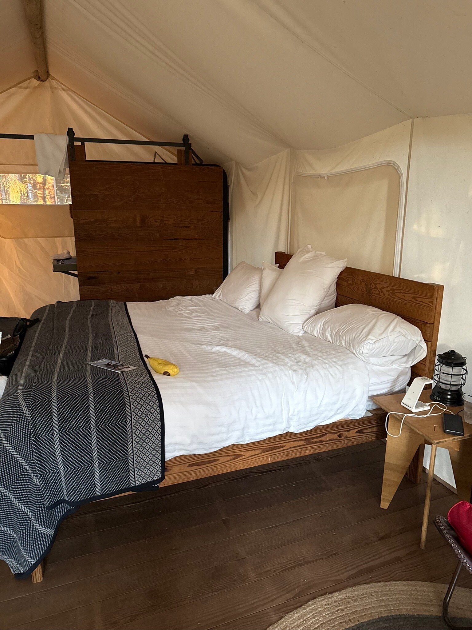 Under Canvas Acadia-官方