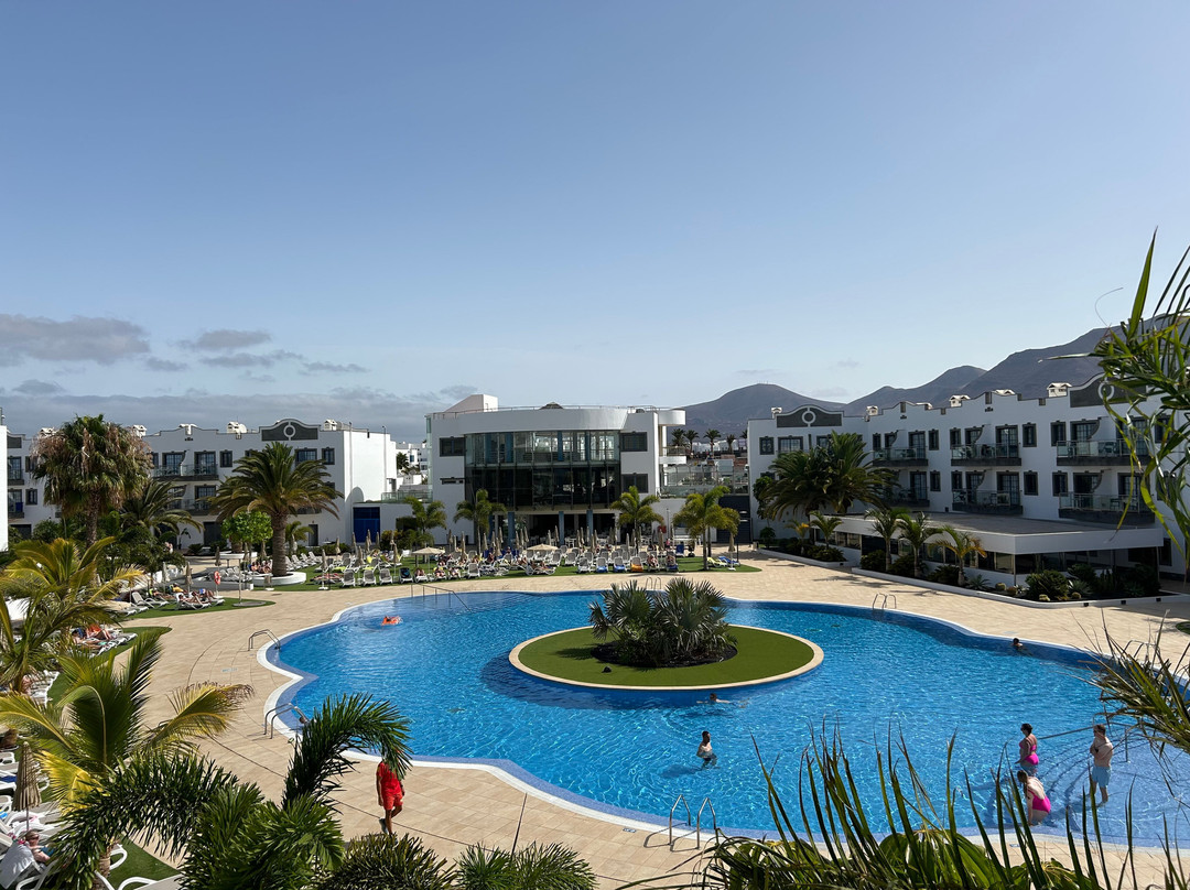 卢比马套房公寓酒店主图