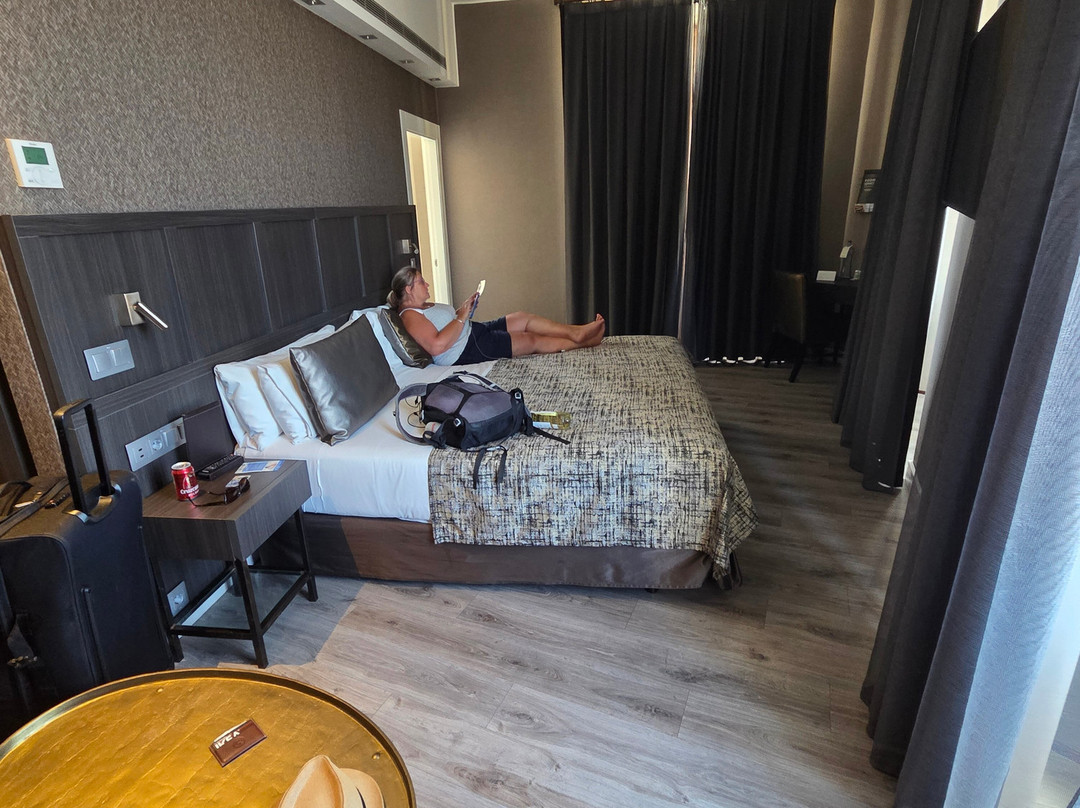 Catalonia Ronda主图