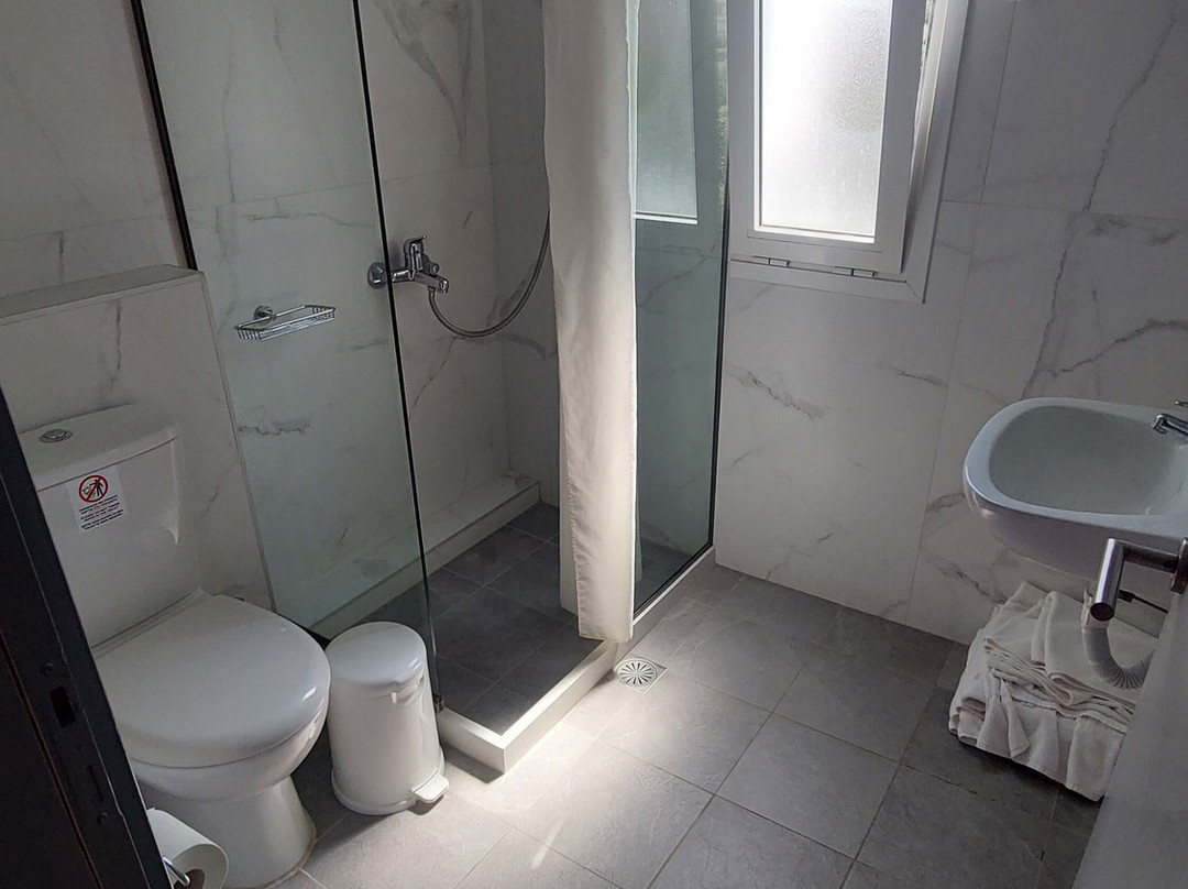 Athena Apartments主图