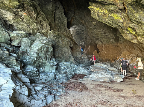 Merlin's Cave-Tintagel必去景点