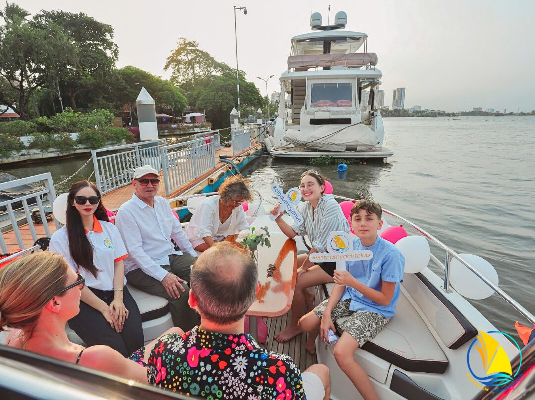 Saigon River-胡志明市必去景点