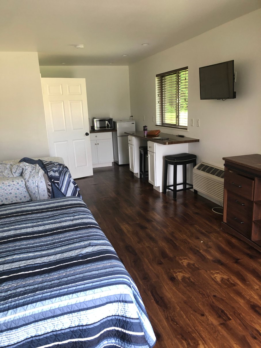 Holiday Shores Campground & Resort-客卧