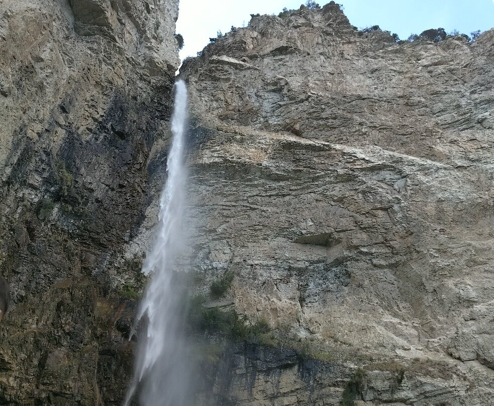 Cascade de Saint-Benoit-Avrieux必去景点