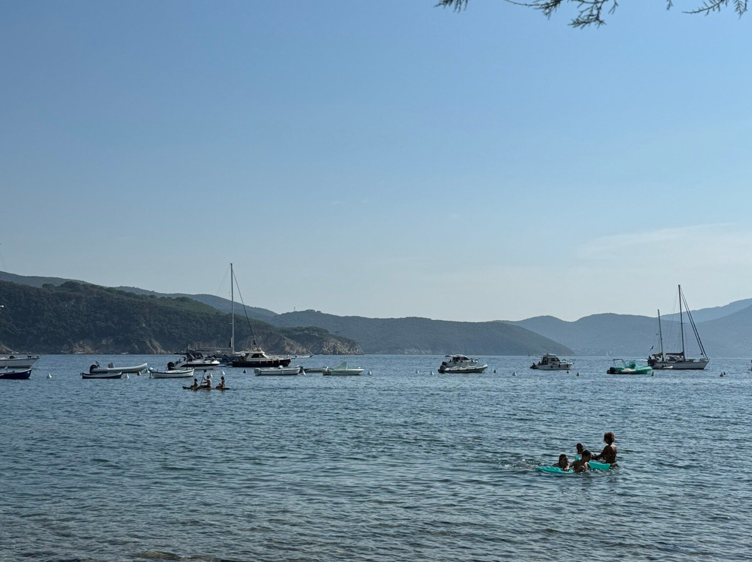 Spiaggia di Enfola-费拉约港必去景点