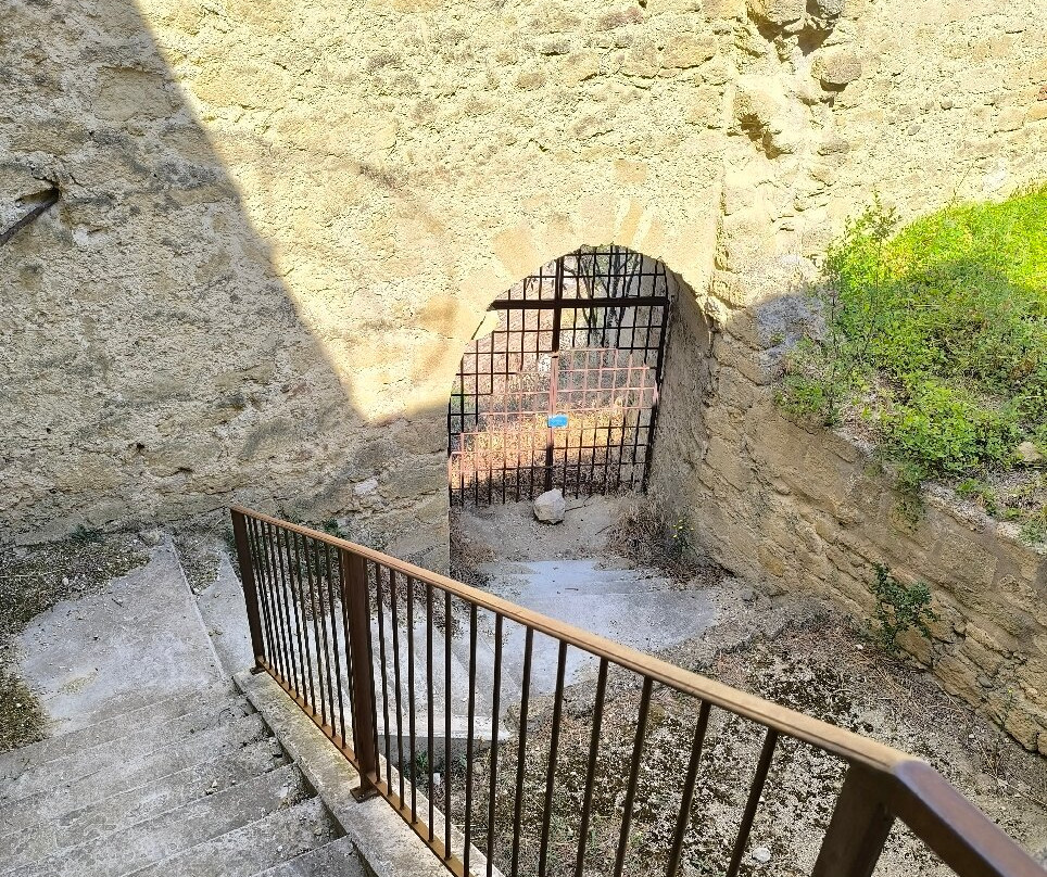 Chateau de Cadenet-Cadenet必去景点