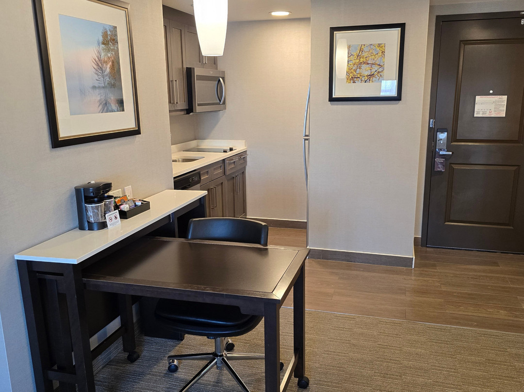 Homewood Suites by Hilton Ottawa Airport主图