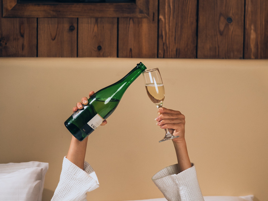 Caves Beach Resort Hurghada主图