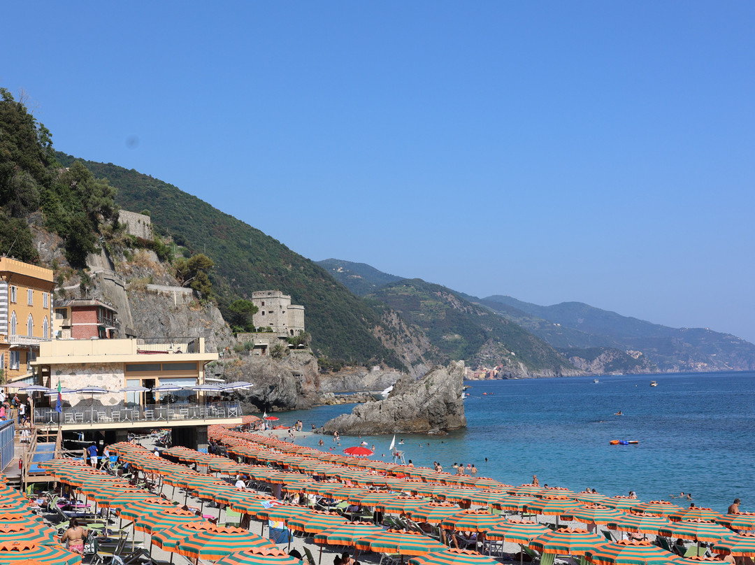 Spiaggia di Fegina-滨海蒙特罗梭必去景点