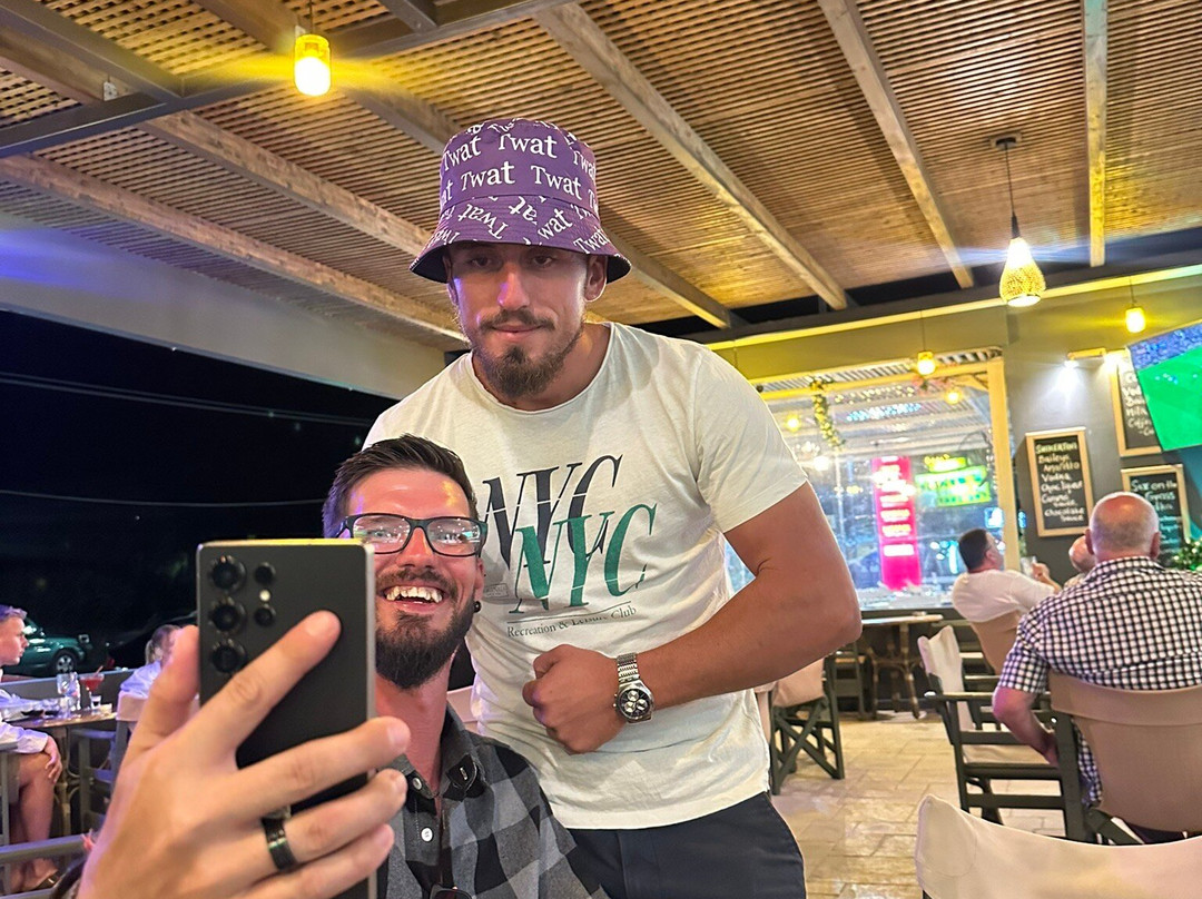 Friends Bar-卡拉马其必去景点