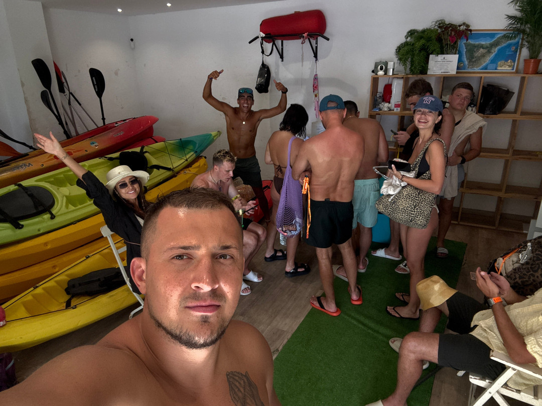 MANA KAYAK-洛斯克里斯蒂亚诺斯必去景点