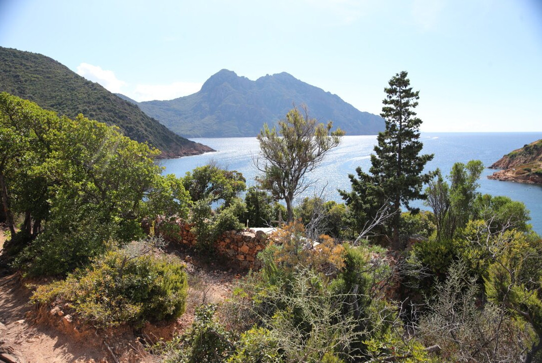 Sentier du Facteur-Girolata必去景点