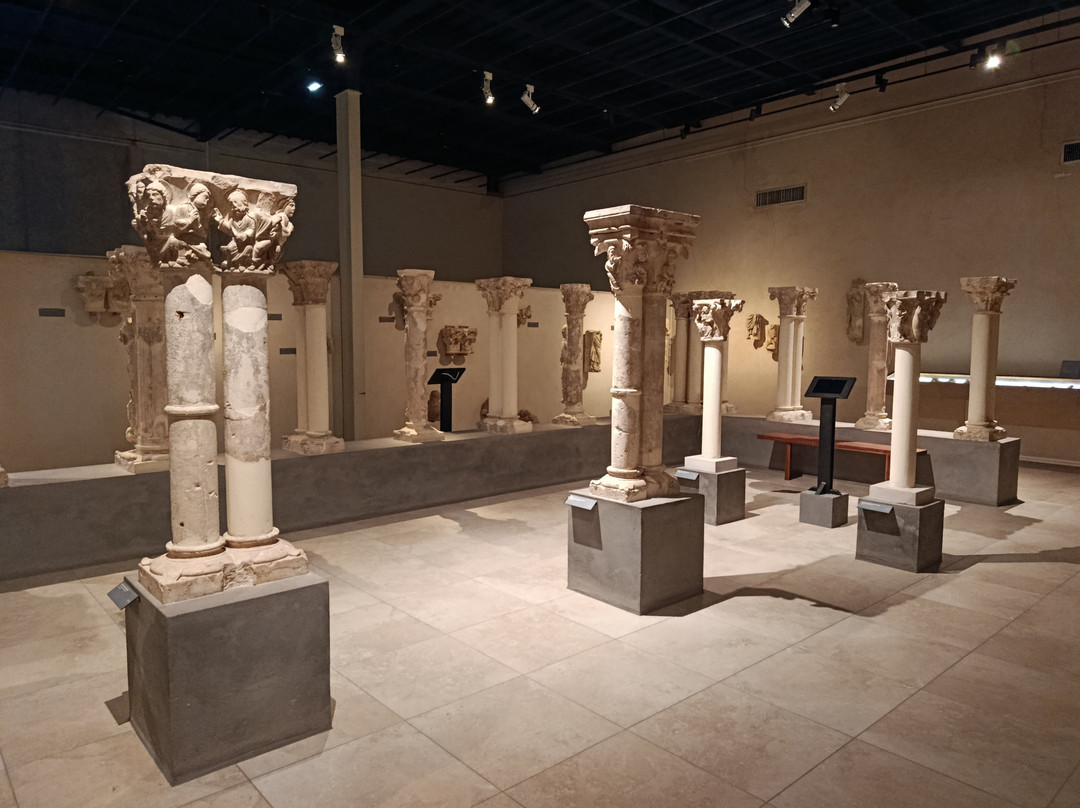 Musée du Cloître de Notre Dame-en-Vaux-香槟地区沙隆必去景点