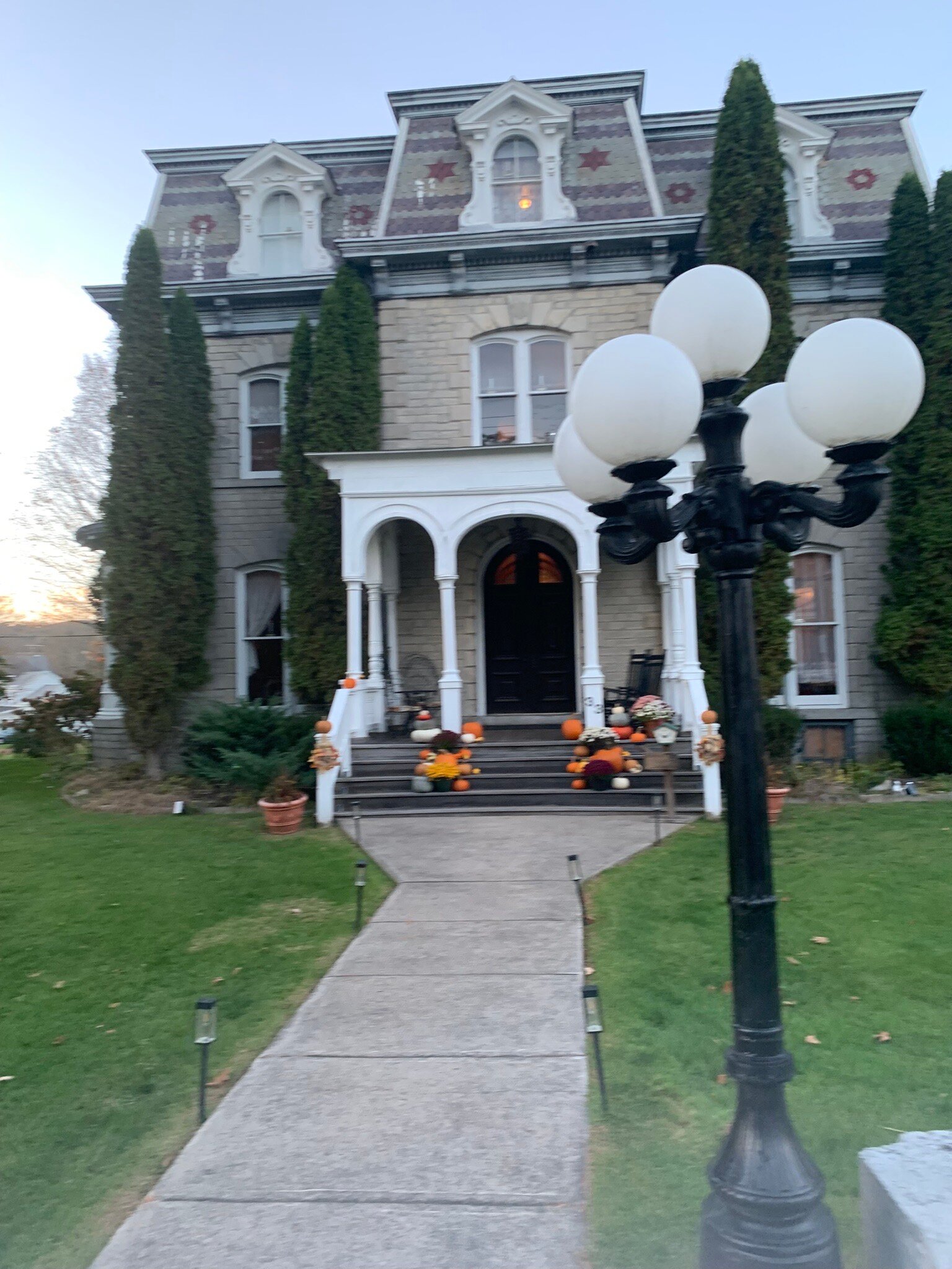 Limestone Mansion Bed & Breakfast-官方