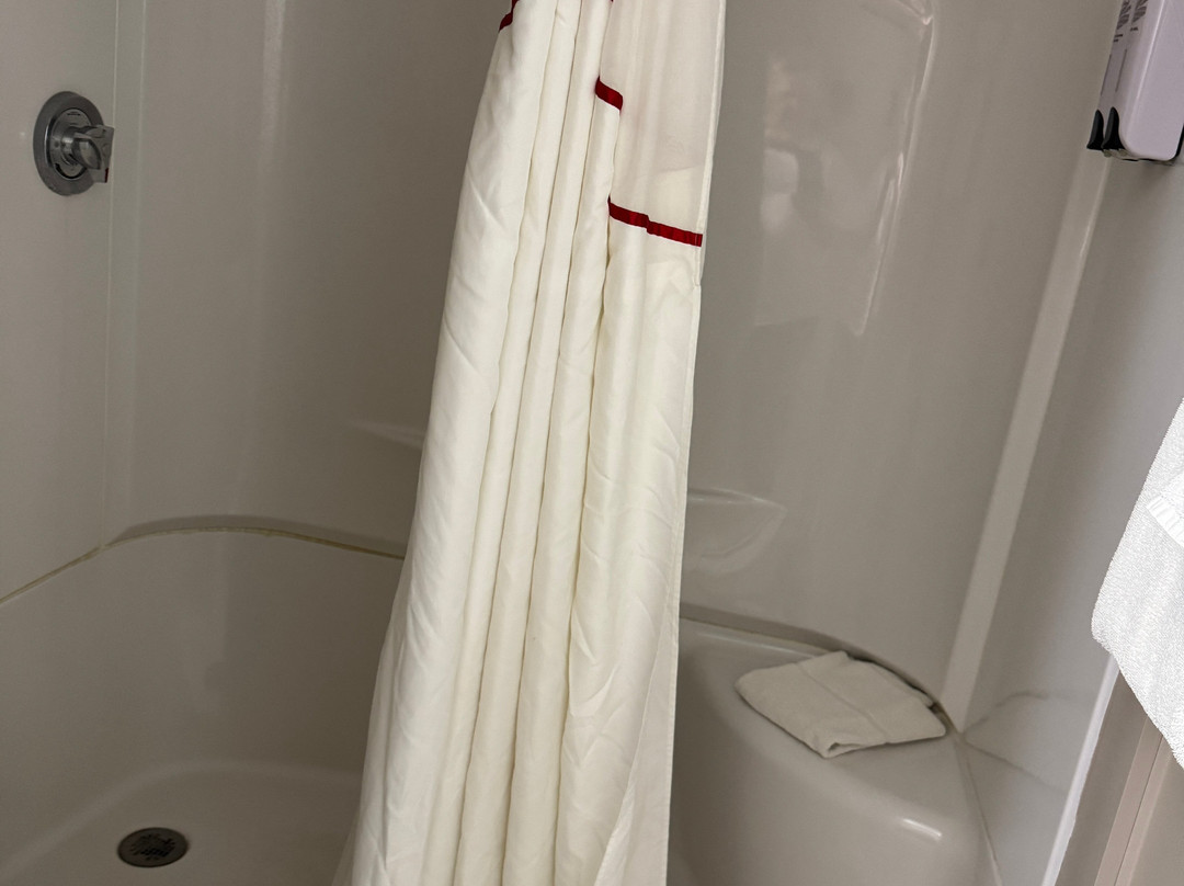 赫基默红屋顶客栈及套房主图