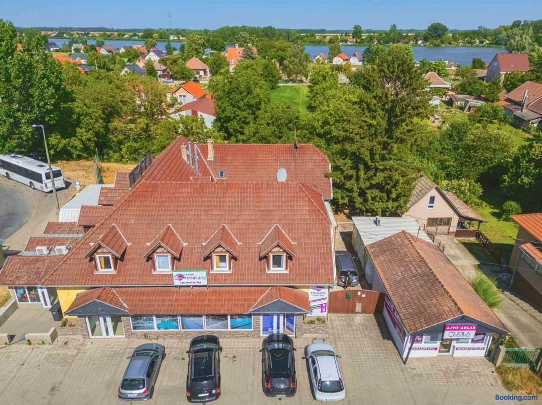 Rackeve酒店住宿-Laguna Panzio