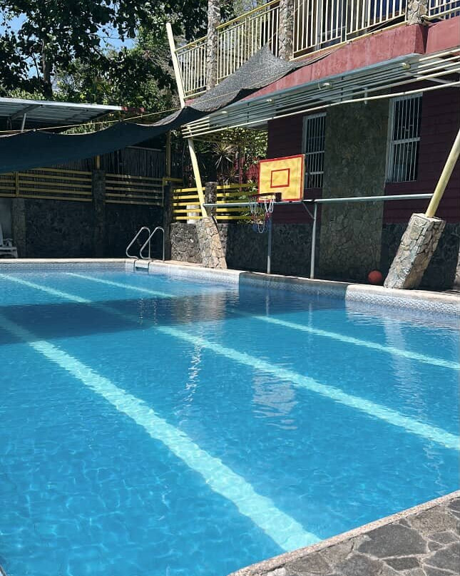 Unamonte Mountain Resort