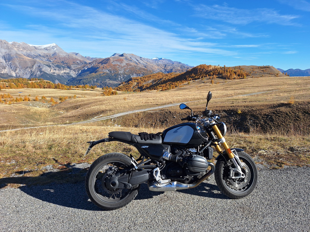 Azur Motorent-瓦尔博讷必去景点