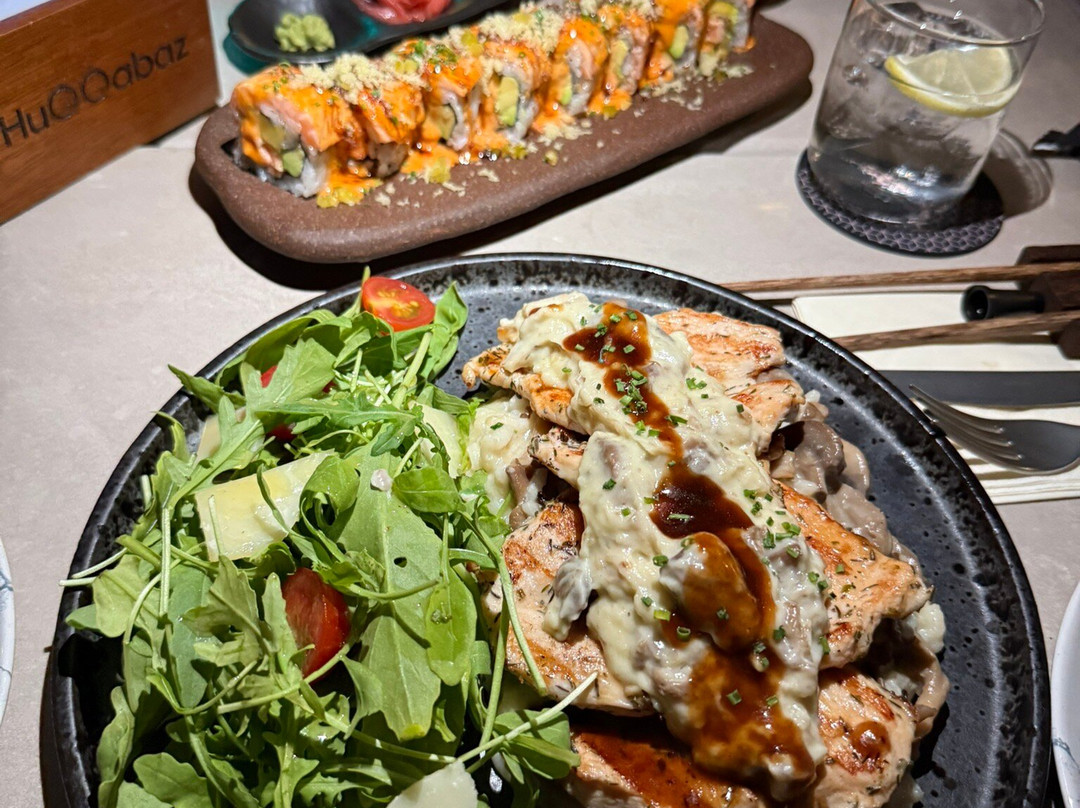 Huqqabaz Souk Al Bahar