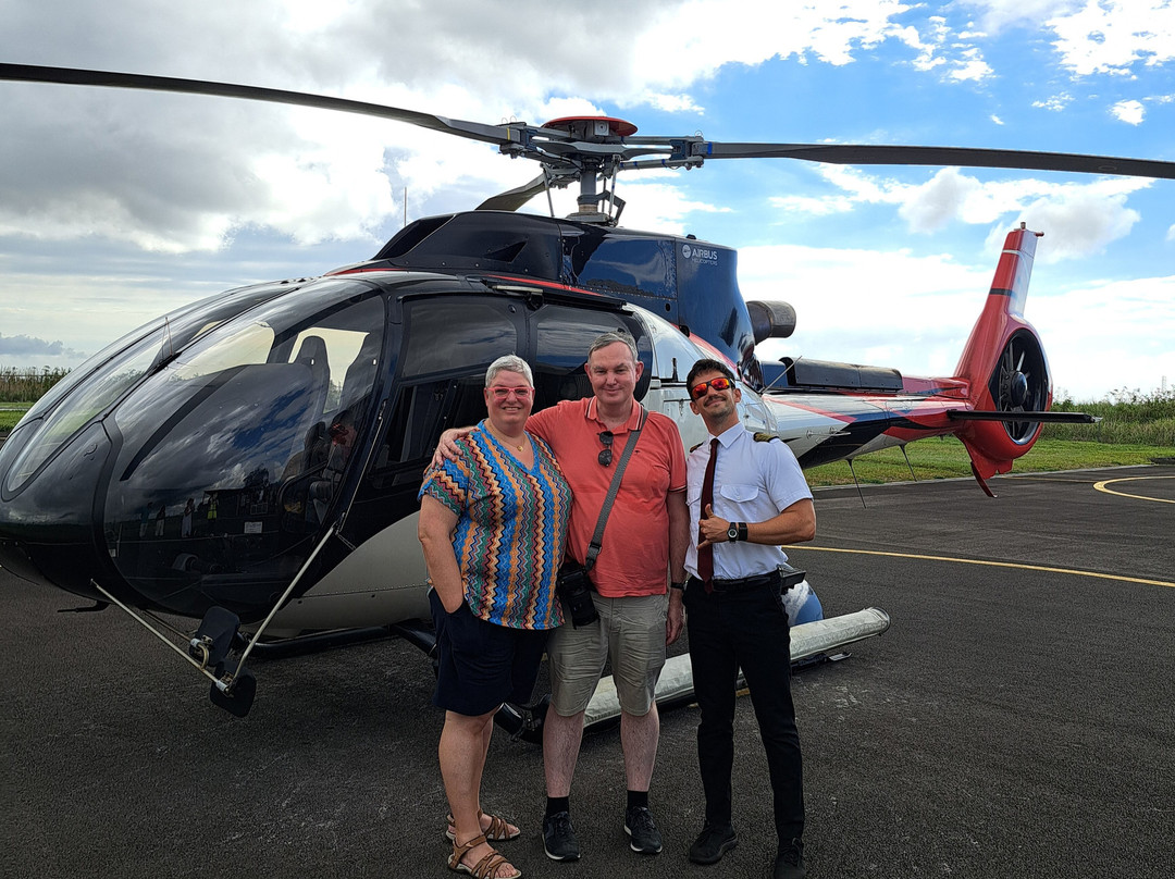 Corail Helicopteres-Triolet必去景点