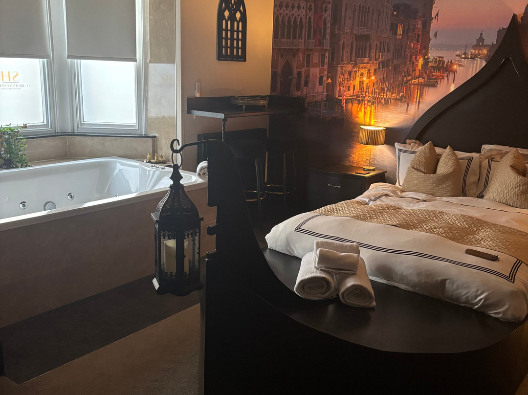 St Hilda's Complex主图