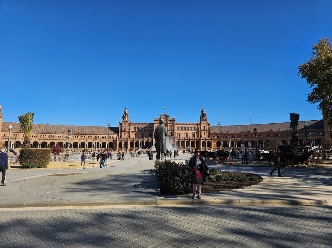 Follow Me Tours-阿尔布赞拉必去景点