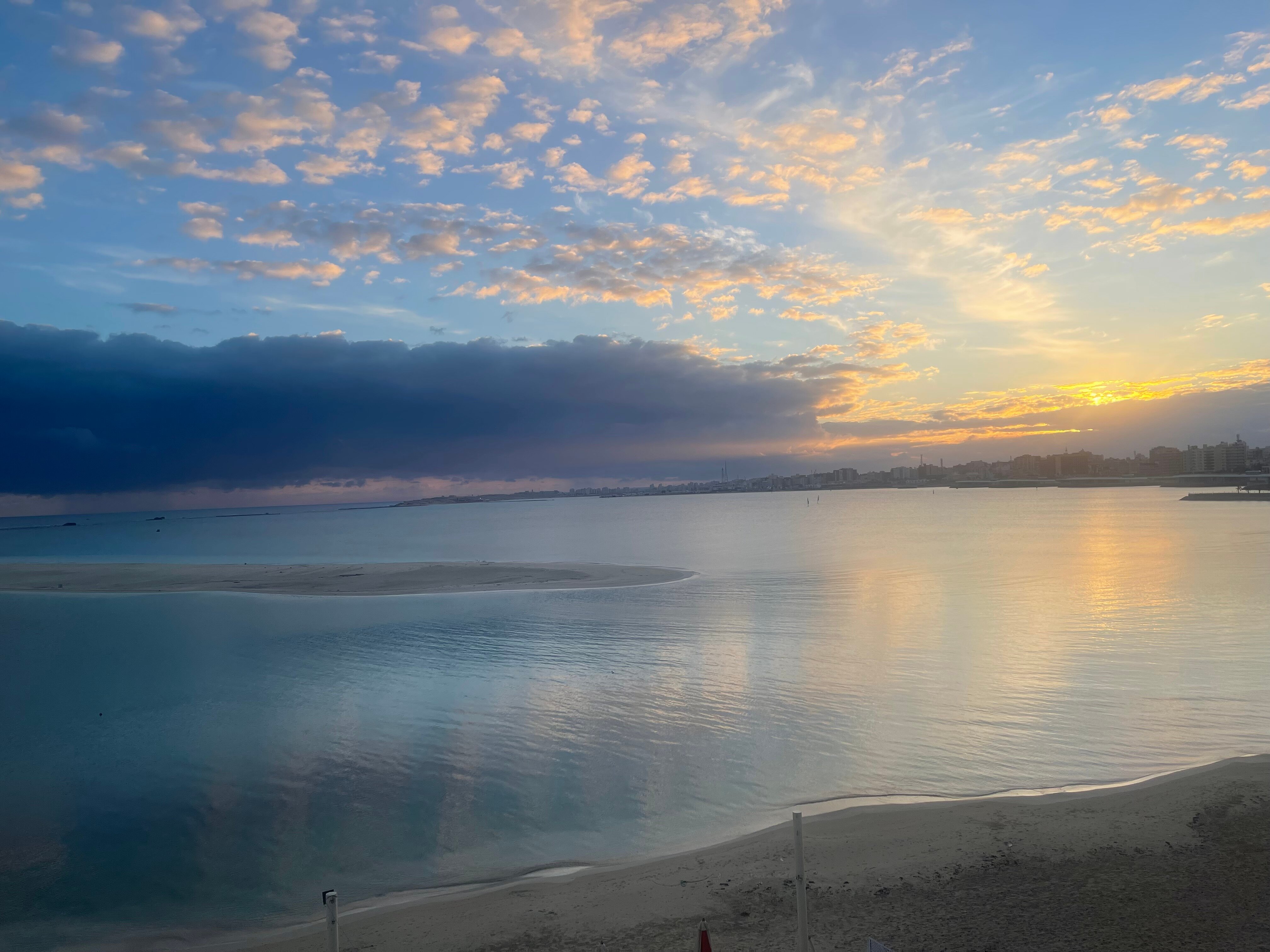 Triumph White Sands-官方