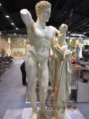 Agora art gallery-迈锡尼必去景点