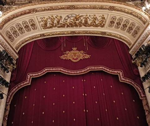 圣卡罗大剧院-那不勒斯必去景点