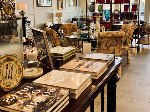 Refined Boutique-Smithville必去景点