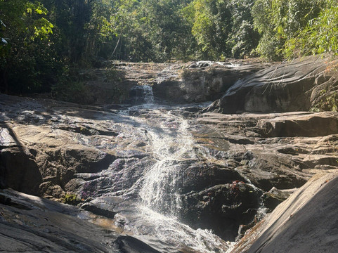Ton Chong Fa Waterfall-拉克山必去景点