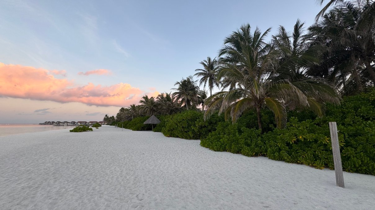 Radisson Blu Resort Maldives-泳池