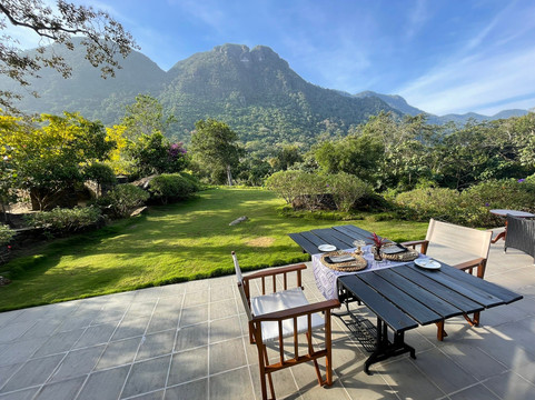 Rosewood Manor主图