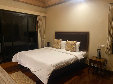 莱赛昂澳鲁度假村主图