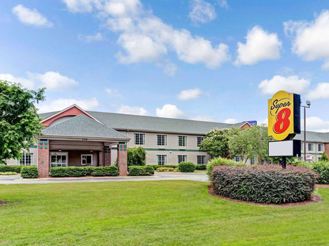 史密斯菲尔德/塞尔玛温德姆速 8 酒店主图