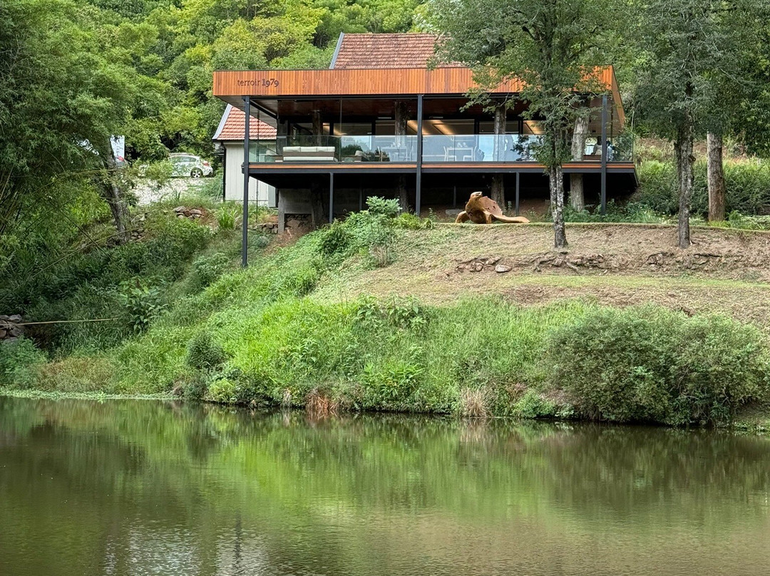 Cave Geisse-Pinto Bandeira必去景点