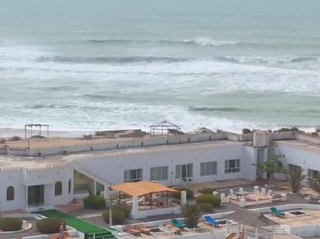 Arabian Sea Hotel & Chalets