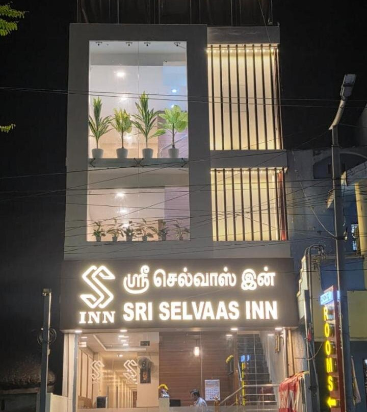 Sri Selvaas Inn