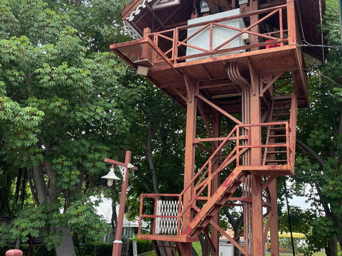 Wat Niwet Thammaprawat-挽巴茵必去景点